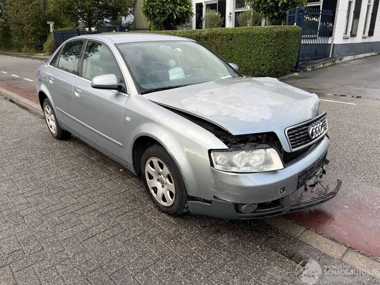 Audi A4 2.0-20V Multitronic