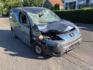 Purkuautot commercial vehicles Peugeot Partner 1.6 HDi 2010/2