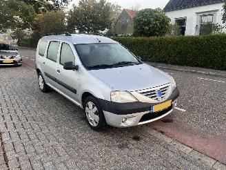 Auto incidentate Dacia Logan 1.6 Combi 2008/8