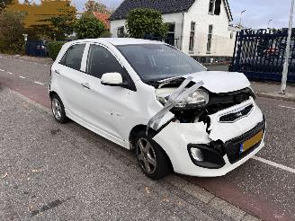 skadebil auto Kia Picanto 1.0-12V 2012/11