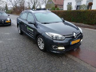 uszkodzony samochody osobowe Renault Mégane 1.5 dCi 110 2014/9