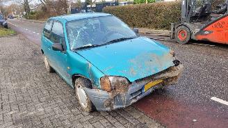 skadebil auto Toyota Starlet 1.3 XLi 1998/3