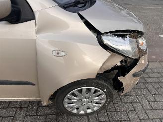 Hyundai I-10 1.2i-16V picture 9