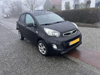 Schadeauto Kia Picanto 1.2-16V 2012/12