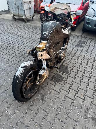 krockskadad bil auto Honda VFR 1200 F DCT ABS 2014/6