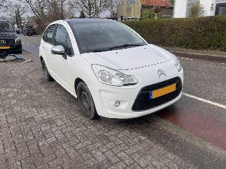 Vaurioauto  passenger cars Citroën C3 1.6 e-HDi Collection 2012/5