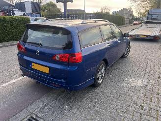 Honda Accord 2.4 i VTEC Combi picture 3