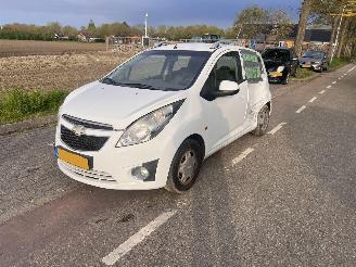 Chevrolet Spark 1.0-16V Bi-fuel picture 2