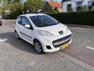 Coche siniestrado Peugeot 107 1.0-12V 2010/1