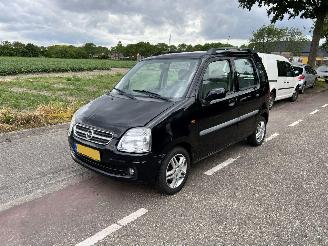 Opel Agila 1.2-16V picture 2