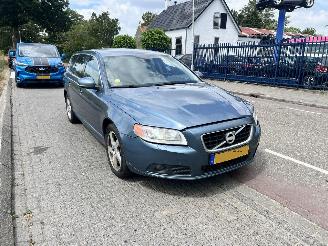 Voiture accidenté Volvo V-70 2.4 D5 2012/9