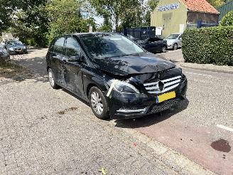 Unfallwagen Mercedes B-klasse 180 Ambition 2012/2