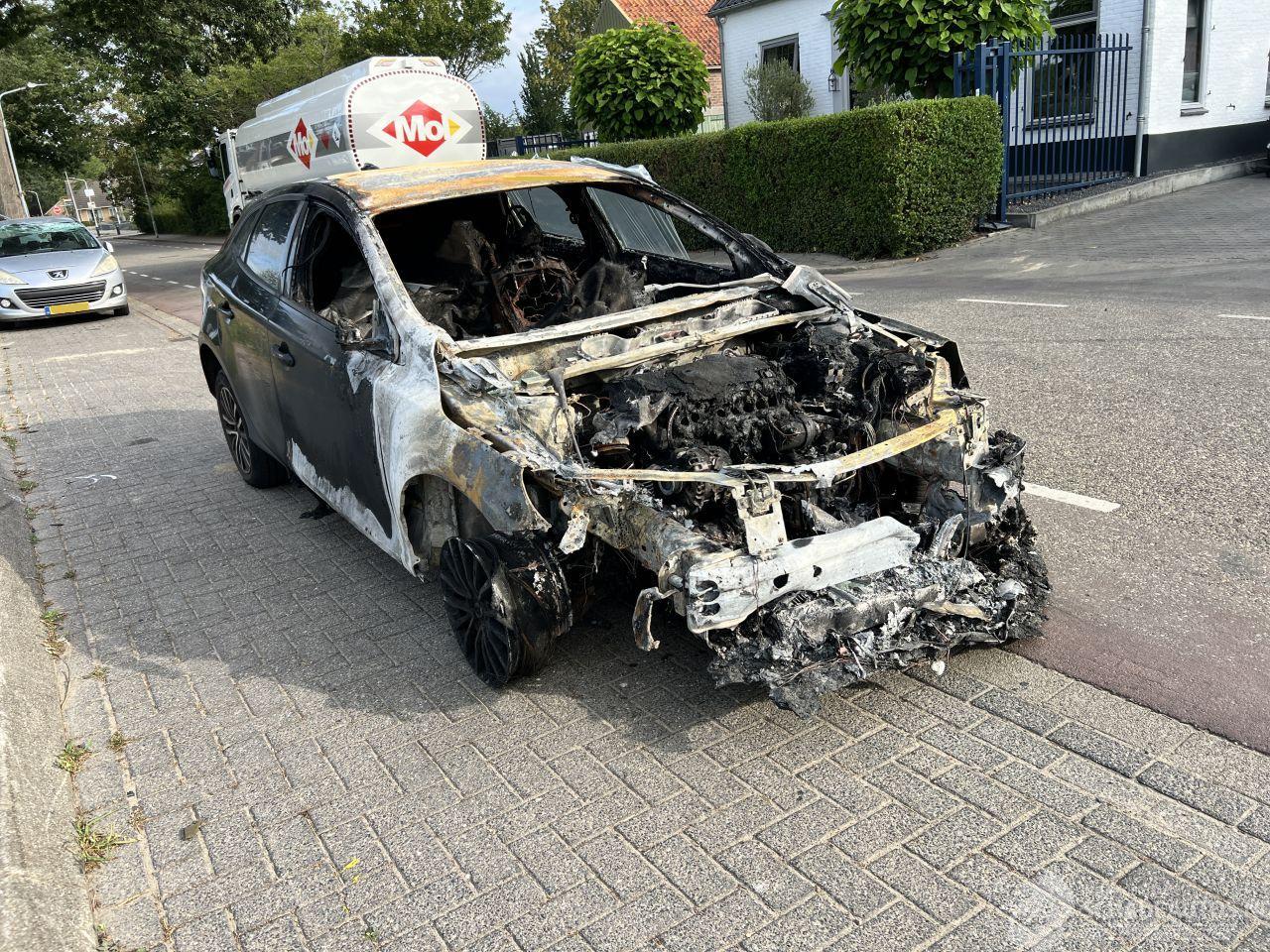 Volvo V-40 2.0 T2