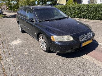 Schadeauto Volvo V-70 2.4-20V 2005/12