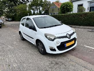Uttjänta bilar auto Renault Twingo 1.2-16V 2012/3