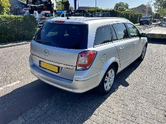 Opel Astra 1.6-16V Cosmo picture 3