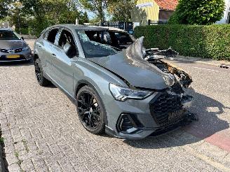 Sloopauto Audi Q3 1.5 TFSI 35 mild-Hybride 2020/11