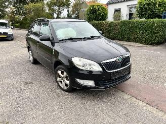 Vrakbiler auto Skoda Fabia 1.2 TDi Greenline Combi 2011/2