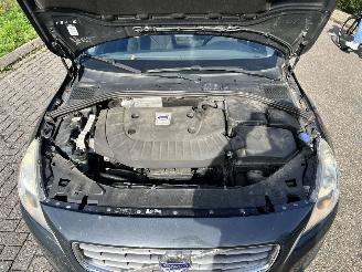 Volvo V-40 2.0 D4 Momentum picture 6