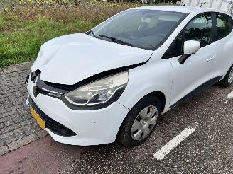 Renault Clio 0.9 TCe Expression picture 9