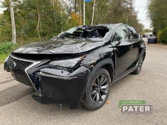Vrakbiler auto Lexus NX NX I (Z1), SUV, 2014 300h 2.5 16V 4x4 2017/1