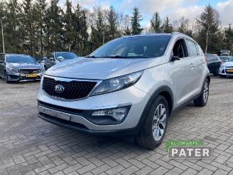 Vrakbiler auto Kia Sportage Sportage (SL), Terreinwagen, 2010 / 2016 1.6 GDI 16V 4x2 2015/5