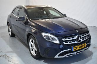 krockskadad bil bedrijf Mercedes GLA 180 d Business 2018/5