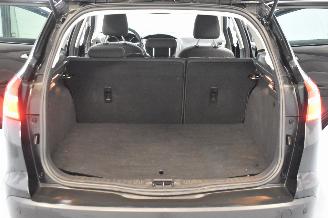 Ford Focus 1.0 Titanium picture 12