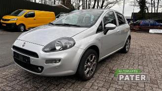 Vrakbiler auto Fiat Punto Punto III (199), Hatchback, 2012 0.9 TwinAir Turbo 100 2018/7