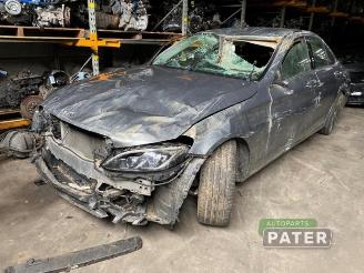 Vrakbiler auto Mercedes C-klasse C (W205), Sedan, 2013 C-180 1.6 16V 2014/11