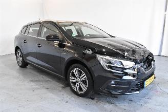 Damaged car Renault Mégane 1.6 ET PH 160 Eq. 2023/2
