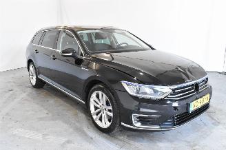 krockskadad bil auto Volkswagen Passat 1.4 T. GTE C.S. Pl. 2016/12
