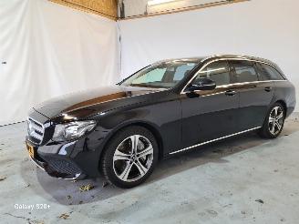 krockskadad bil auto Mercedes E-klasse 400D 4-Matic Advantage 2018/12