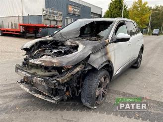 Uttjänta bilar auto Peugeot 5008 5008 II (M4/MC/MJ/MR), MPV, 2016 / 2024 1.2 12V e-THP PureTech 130 2021/8