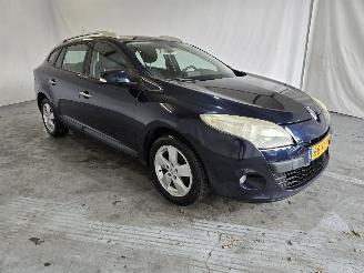 Damaged car Renault Mégane 1.4 TCe Dynamique 2009/10