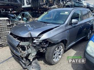 Uttjänta bilar auto Mitsubishi Outlander Outlander (GF/GG), SUV, 2012 / 2022 2.0 16V PHEV 4x4 2014/5