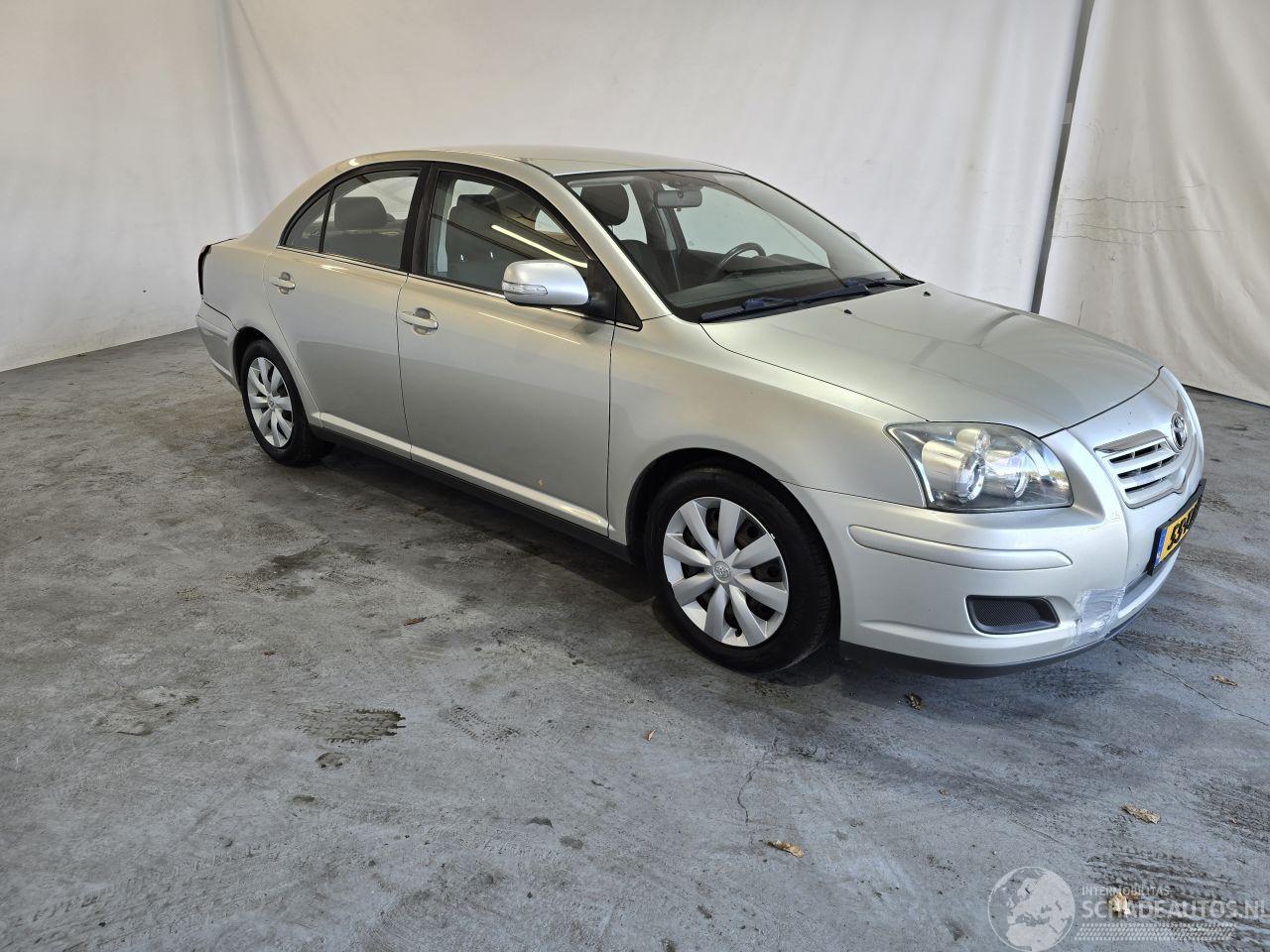 Toyota Avensis 1.6 VVTi Terra