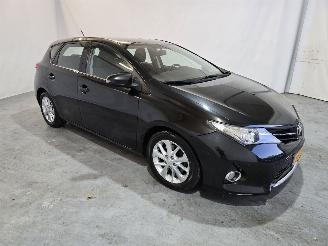 Vaurioauto  passenger cars Toyota Auris 2.0D Bussines Pro 2014/7