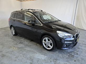 skadebil auto BMW 2-serie 216d 7p High 2017/1