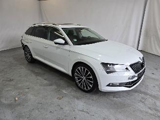 Coche accidentado Skoda Superb 1.6 TDI Ambition Bns 2017/5
