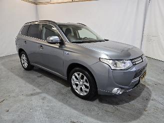 Schadeauto Mitsubishi Outlander 2.0 PHEV Business Ed 2014/8