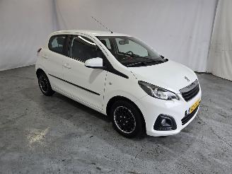 damaged passenger cars Peugeot 108 1.0 e-VTi Blue Lion 2017/2