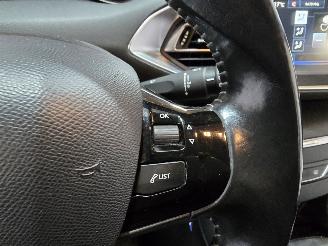 Peugeot 308 1.2 VTi Blue Lease picture 28