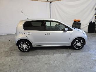 Volkswagen Up! 1.0 high up! BlueM. picture 8