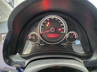 Volkswagen Up! 1.0 high up! BlueM. picture 23