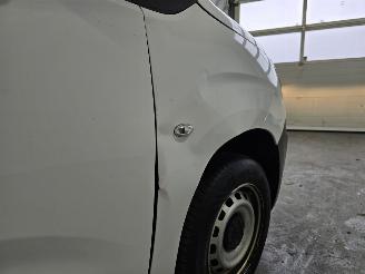 Peugeot Partner 1.5 BlueHDI Premium picture 10