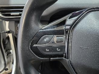 Peugeot 5008 1.2 PureTech Blue Lease Premium picture 29