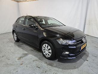 Vaurioauto  passenger cars Volkswagen Polo 1.2 TSI Comfl. BlueM 2018/5