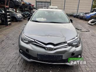 Toyota Auris Auris (E18), Hatchback 5-drs, 2012 / 2019 1.8 16V Hybrid picture 2