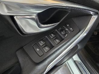 Volvo V-40 1.6 D2 R-Design picture 24